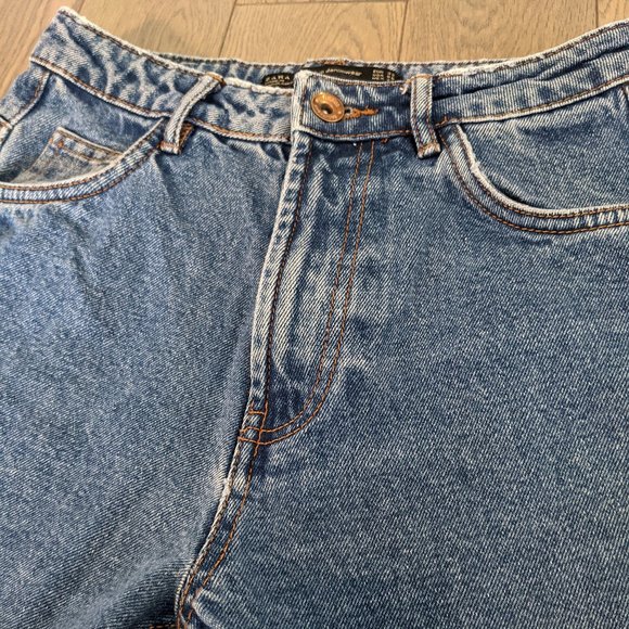 Zara Trafaluc High Waisted Shorts - Picture 4 of 6